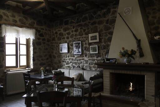 Ξενώνας Καλλιστώ - Γκούρα Φενεός - Ορεινή Κορινθία - Αγροτουρισμός