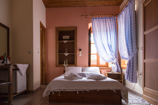 Ξενώνας Καλλιστώ - Γκούρα Φενεός - Ορεινή Κορινθία - Αγροτουρισμός