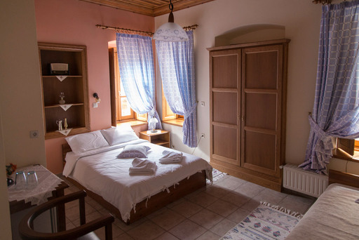 Ξενώνας Καλλιστώ - Γκούρα Φενεός - Ορεινή Κορινθία - Αγροτουρισμός